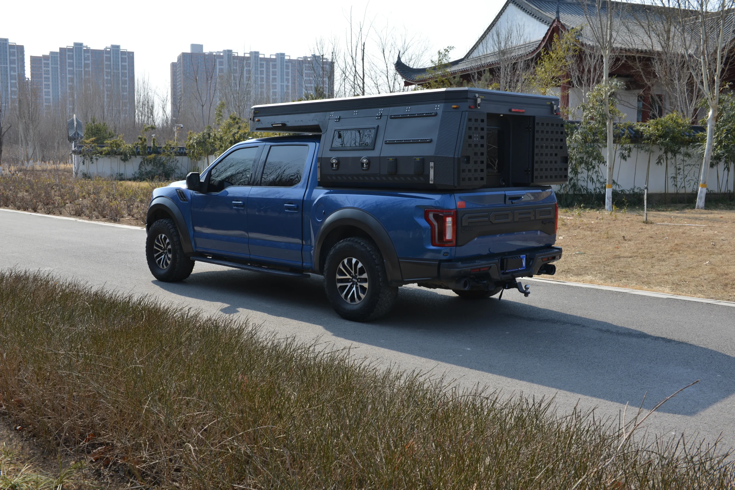 ram 1500 camper shell